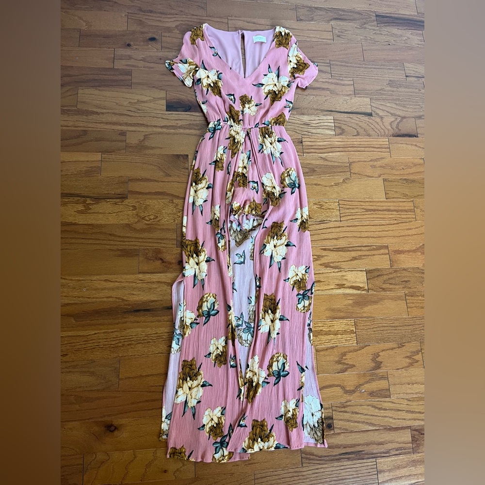Everly size small high lo romper peach floral print